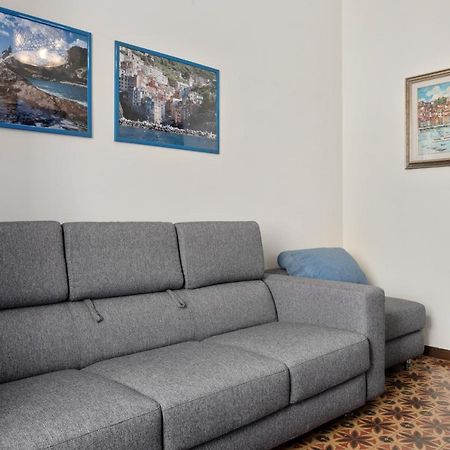 Cadimare Lovely Apartment ลาสเปเซีย ภายนอก รูปภาพ