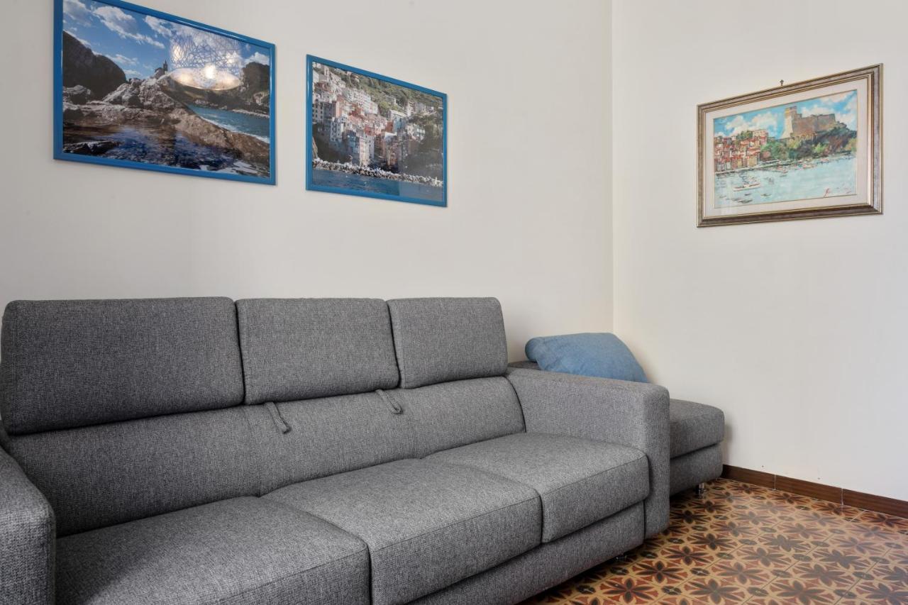 Cadimare Lovely Apartment ลาสเปเซีย ภายนอก รูปภาพ