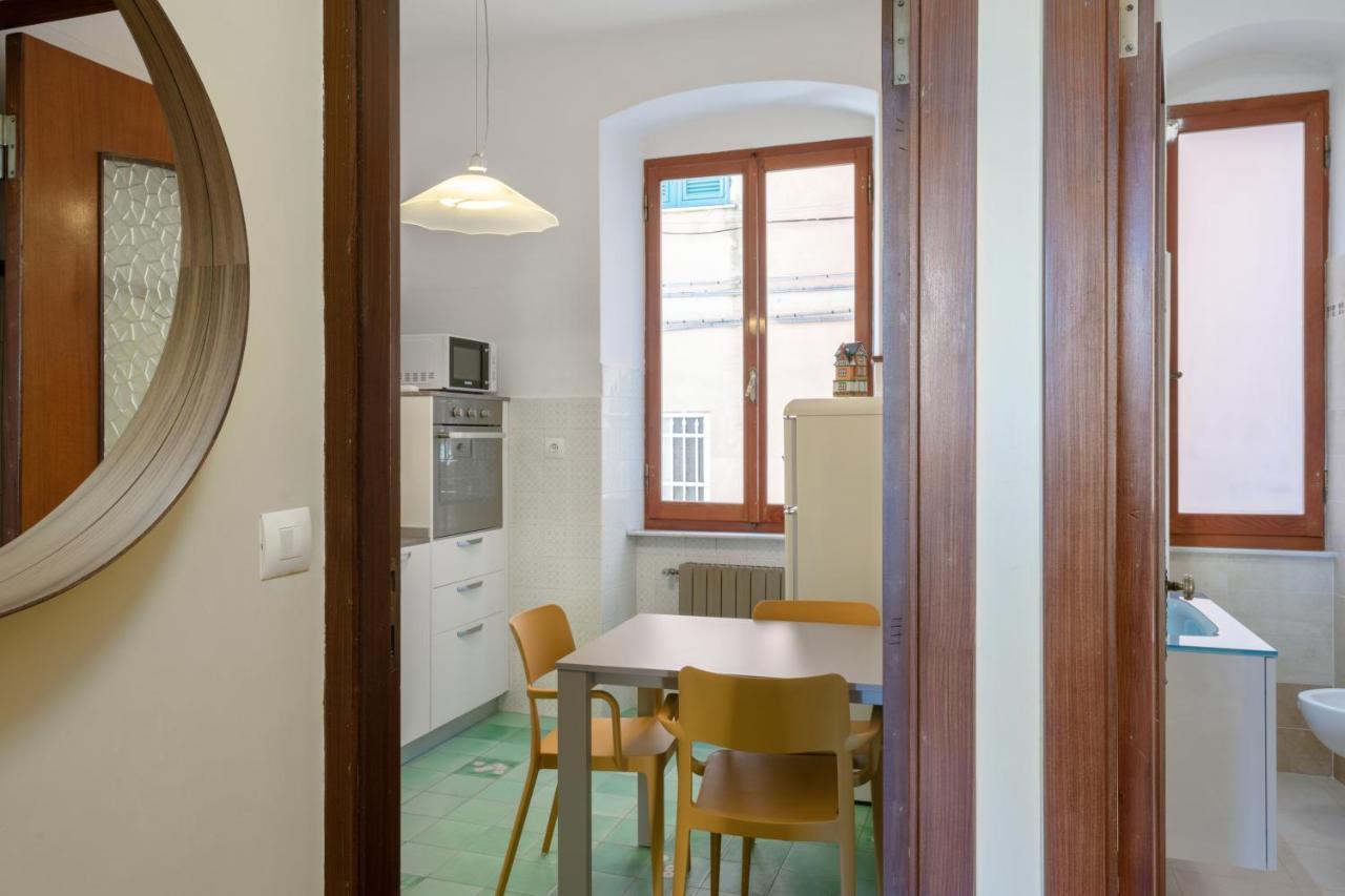 Cadimare Lovely Apartment ลาสเปเซีย ภายนอก รูปภาพ