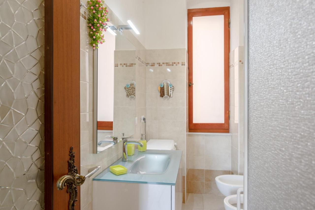 Cadimare Lovely Apartment ลาสเปเซีย ภายนอก รูปภาพ