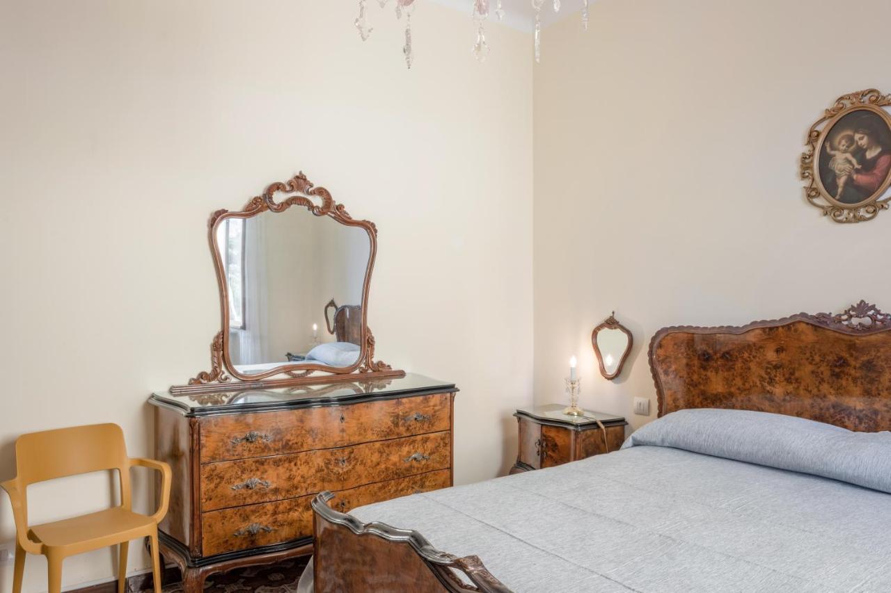 Cadimare Lovely Apartment ลาสเปเซีย ภายนอก รูปภาพ