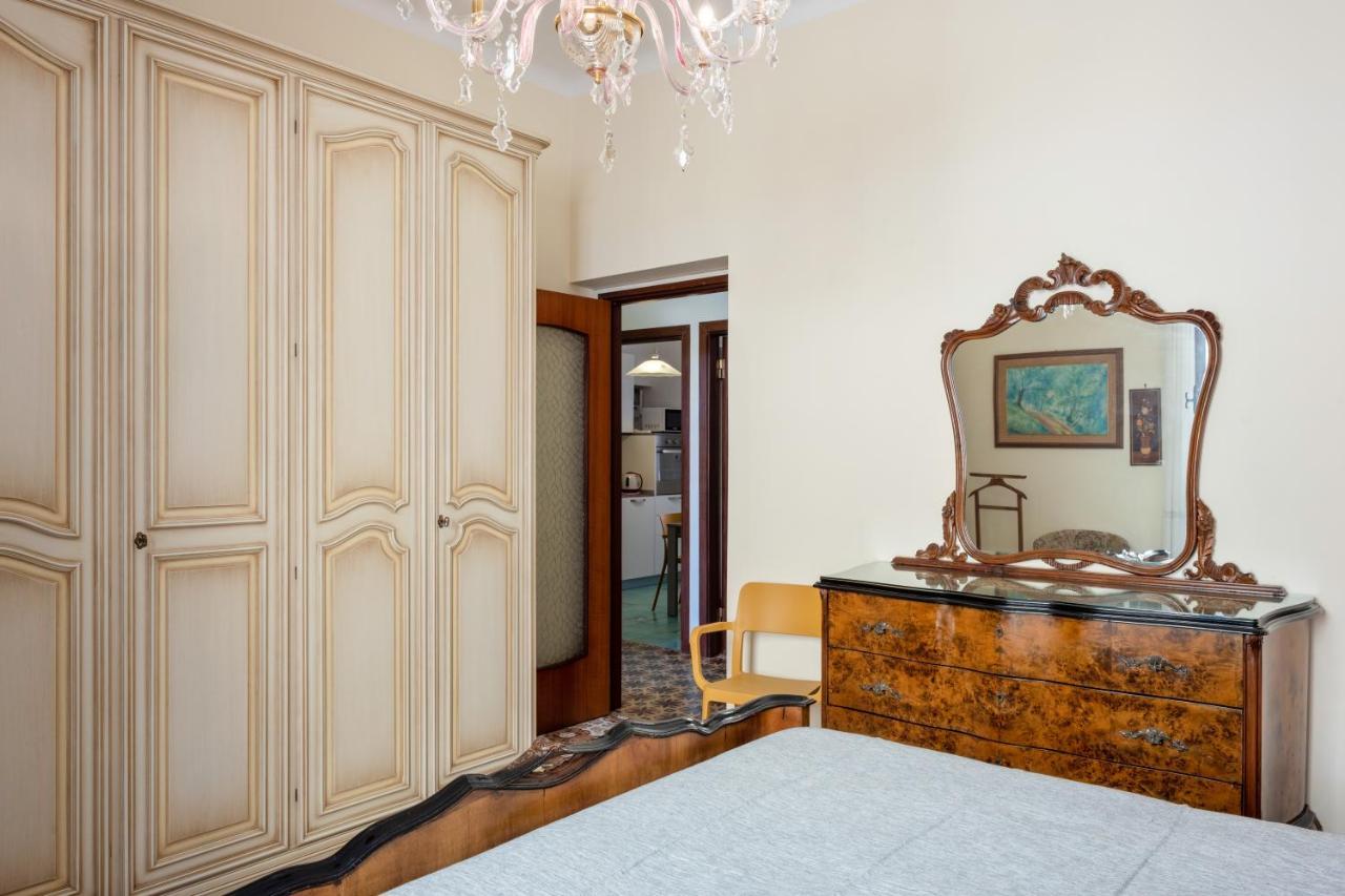 Cadimare Lovely Apartment ลาสเปเซีย ภายนอก รูปภาพ